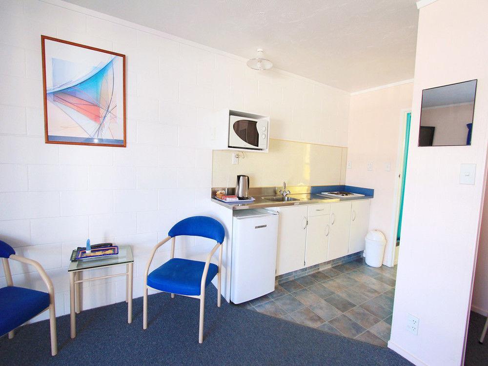 Golden Glow Motel 4*